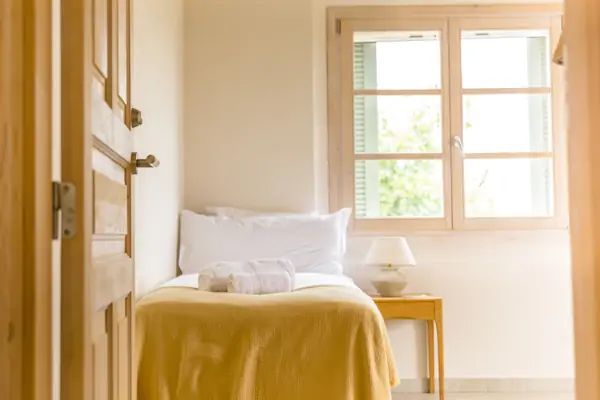 Suniai Oliva  Restful Retreat Space