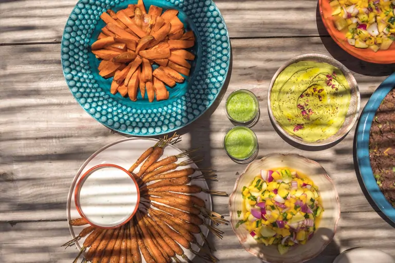 Nourshing Plant-Based Plates at Suniai